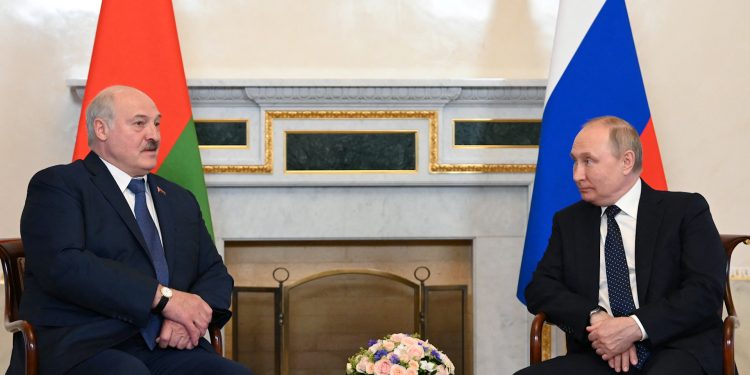 Hàm ý của việc Nga chuyển giao tên lửa và hạt nhân cho Belarus 1 Hàm ý của việc Nga chuyển giao tên lửa và hạt nhân cho Belarus