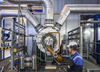 Châu Âu đối mặt với những thách thức lịch sử