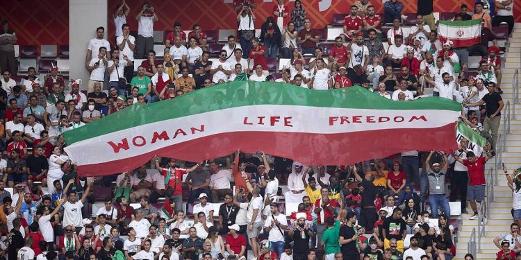 Khó khăn trong việc đảm bảo sự cân bằng về đường lối bảo thủ của Iran