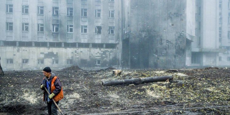 Mỹ và phương Tây liệu có nhượng bộ Nga trong cuộc chiến tại Ukraine ?