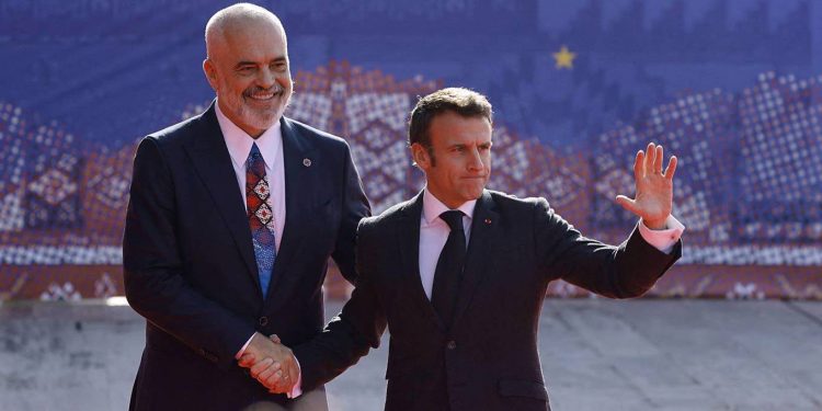 Châu Âu đang mệt mỏi với việc mở rộng sang phía Đông và kết nạp thêm các nước Tây Balkan ? 1 Châu Âu đang mệt mỏi với việc mở rộng sang phía Đông và kết nạp thêm các nước Tây Balkan ?