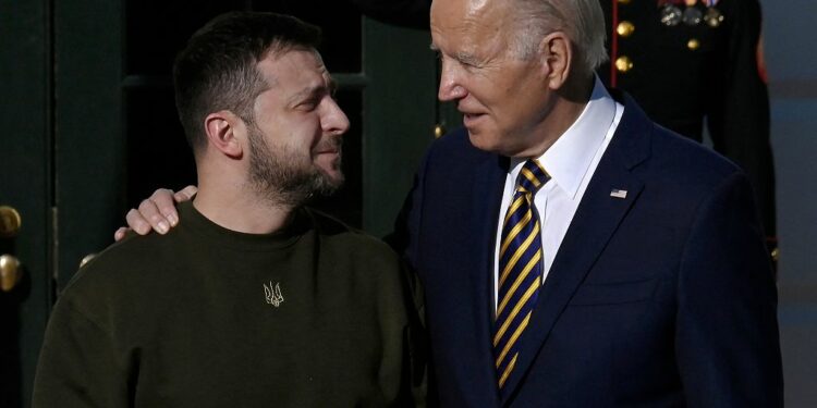 Thế lưỡng nan giữa hai mặt trận lớn trong đường lối ngoại giao của Biden năm 2022 1 Thế lưỡng nan giữa hai mặt trận lớn trong đường lối ngoại giao của Biden năm 2022