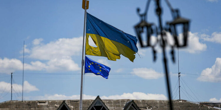 Nên hay không nên duy trì sự phụ thuộc lẫn nhau trong thế kỷ 21? 1 Nên hay không nên duy trì sự phụ thuộc lẫn nhau trong thế kỷ 21?