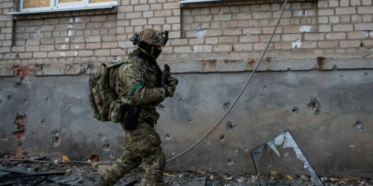 Dự báo khả năng thực hiện một số chiến dịch tấn công của Nga tại Ukraine thời gian tới 1 Dự báo khả năng thực hiện một số chiến dịch tấn công của Nga tại Ukraine thời gian tới