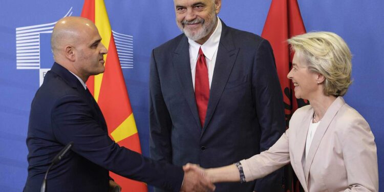 EU và những rạn nứt trong tiến trình hội nhập 1 EU và những rạn nứt trong tiến trình hội nhập