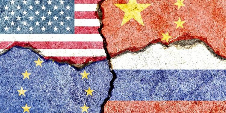 Điều chỉnh chiến lược của Liên minh châu Âu đối với Mỹ, Nga, Trung và một số vấn đề rút ra với Việt Nam