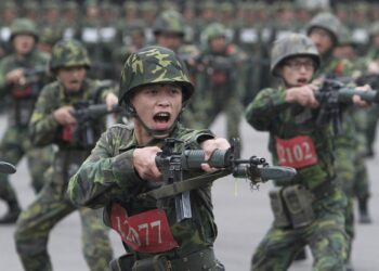 Chiến lược phòng thủ của Đài Loan trong tình thế lưỡng nan hiện nay