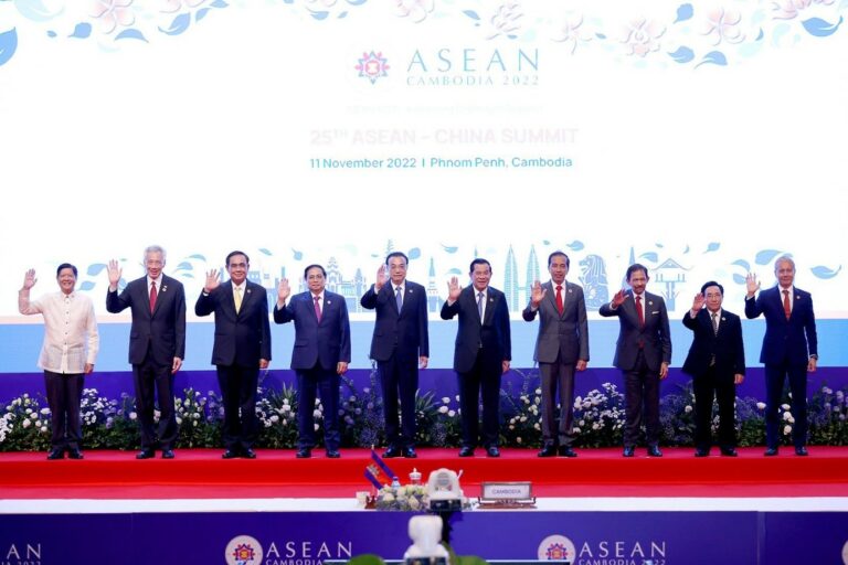 Vai Trò Trung Tâm Của ASEAN Trong Cấu Trúc Khu Vực Châu Á - Thái Bình ...