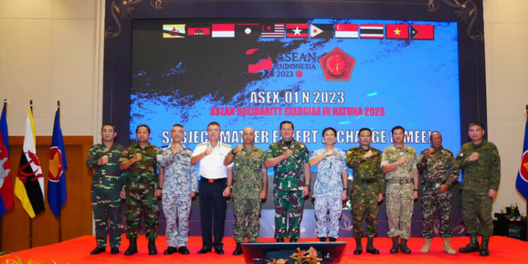 Cuộc tập trận “Đoàn kết” của các quốc gia ASEAN và hi vọng về một nền hòa bình mới trên Biển Đông 1 Cuộc tập trận “Đoàn kết” của các quốc gia ASEAN và hi vọng về một nền hòa bình mới trên Biển Đông