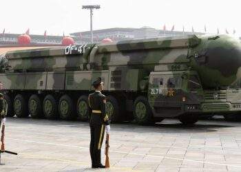 Chiến lược của Mỹ đang thúc đẩy kho vũ khí của Trung Quốc phát triển như thế nào?