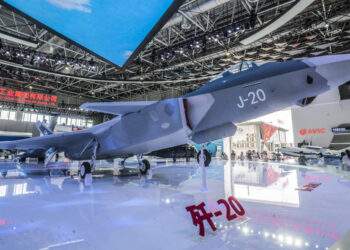 Nền công nghiệp quốc phòng tự chủ của Trung Quốc: từ “học hỏi” nước ngoài cho tới bán vũ khí cho thế giới