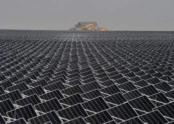 Phát triển năng lượng tái tạo: Thành công của Trung Quốc và bài học cho Việt Nam