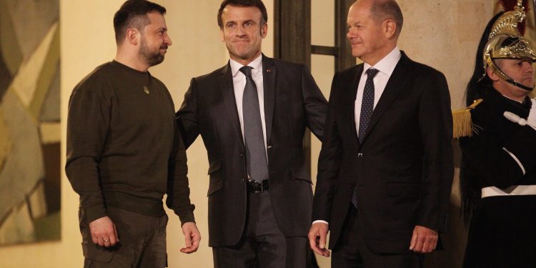 Ukraine bế tắc: Tổng thống Zelensky cầu viện Đức, Pháp 1 Ukraine bế tắc: Tổng thống Zelensky cầu viện Đức, Pháp