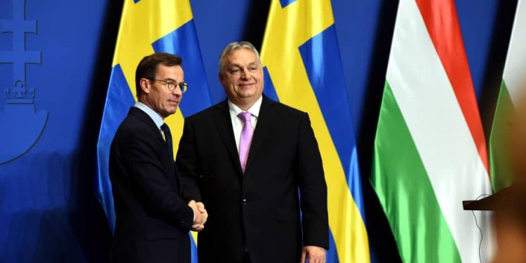 Điều gì đã khiến “cánh cửa cuối cùng” – Hungary đồng ý cho Thụy Điển gia nhập NATO?