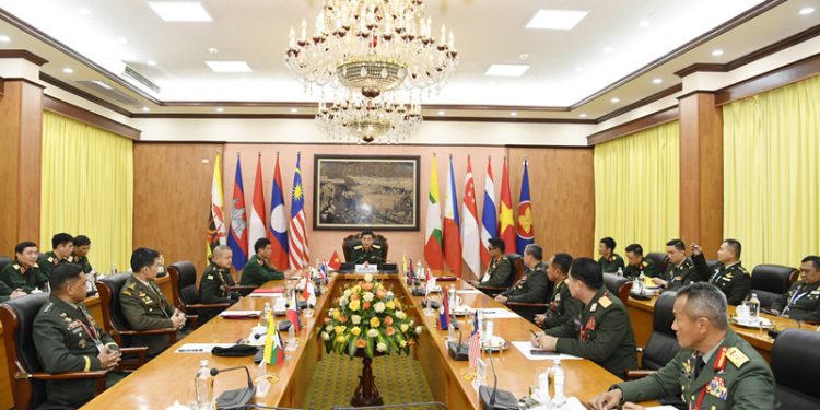 Thị trường quốc phòng Đông Nam Á đầu thập niên thứ 3, thế kỷ XXI và dự báo những năm tiếp theo 1 Thị trường quốc phòng Đông Nam Á đầu thập niên thứ 3, thế kỷ XXI và dự báo những năm tiếp theo