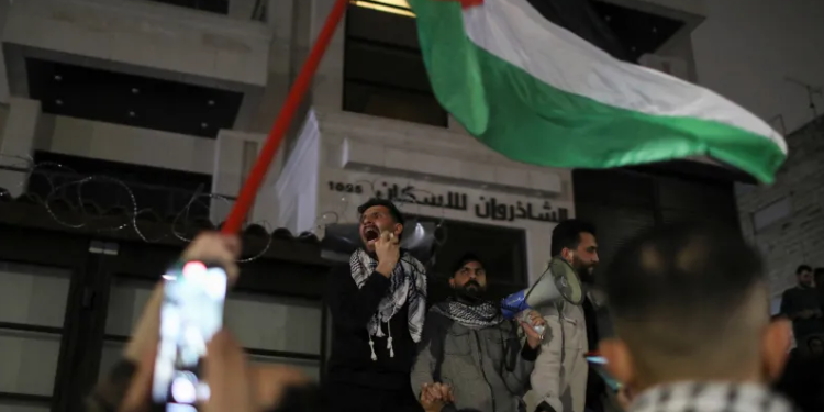 Mỹ và nhiều nước Trung Đông đang phớt lờ sự phẫn nộ của thế giới Ả Rập 1 Mỹ và nhiều nước Trung Đông đang phớt lờ sự phẫn nộ của thế giới Ả Rập