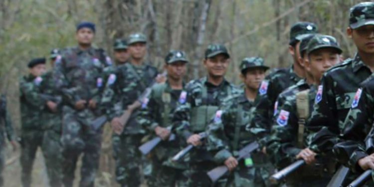 Sự suy yếu của quân đội và tương lai cuộc khủng hoảng Myanmar