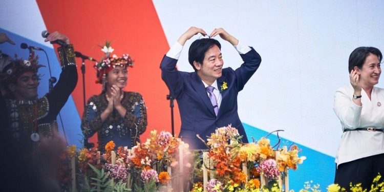 Các đối sách lớn của Đài Loan trong những năm tiếp theo 1 Tổng thống Putin đã tặng Trung Quốc một món quà lớn?