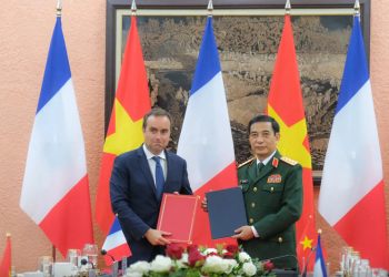 Hợp tác quốc phòng Việt Nam – Pháp: “khép lại quá khứ, hướng tới tương lai”