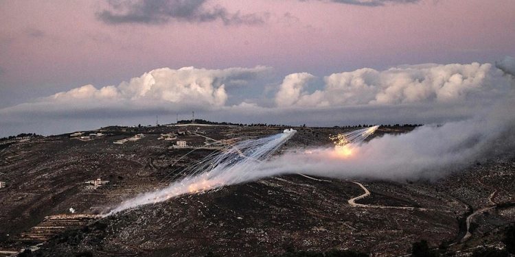 Israel đang chuẩn bị tấn công Lebanon, chiến trường thứ 2 sắp được mở ở Trung Đông? 1 Israel đang chuẩn bị tấn công Lebanon, chiến trường thứ 2 sắp được mở ở Trung Đông?