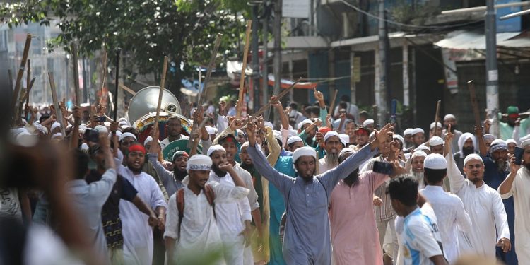 Dấu hiệu cách mạng màu trong khủng hoảng chính trị ở Bangladesh? 1 Dấu hiệu cách mạng màu trong khủng hoảng chính trị ở Bangladesh?