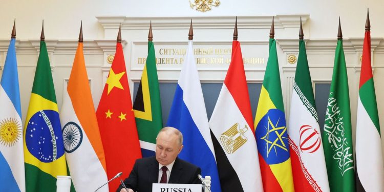 Những thay đổi trong nội bộ BRICS và tác động của nó tới việc định hình trật tự thế giới