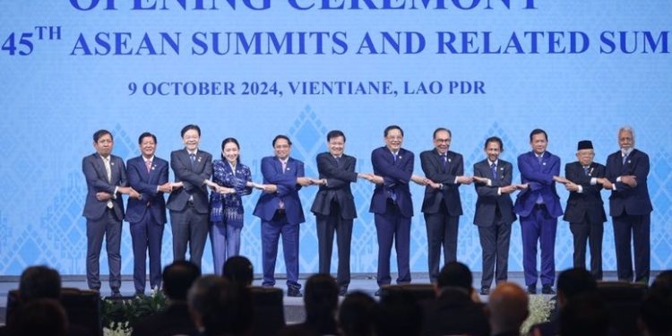 Hội nghị Cấp cao ASEAN lần thứ 44, 45 và hàm ý chính sách của Việt Nam 1 Hội nghị Cấp cao ASEAN lần thứ 44, 45 và hàm ý chính sách của Việt Nam