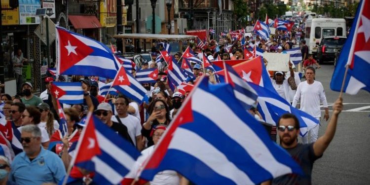 Cuba đương đầu với những thách thức chính trị trong nước