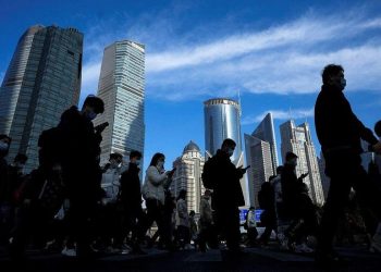 Nghịch lý “thừa thầy, thiếu thợ” tại Trung Quốc: Bài học cho chiến lược phát triển nguồn nhân lực Việt Nam