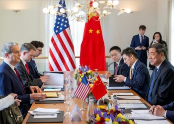 Trừng phạt và chống trừng phạt: Cách tiếp cận đối ứng của Mỹ và Trung Quốc